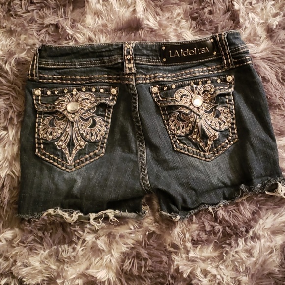 Shorts - Picture 2 of 2